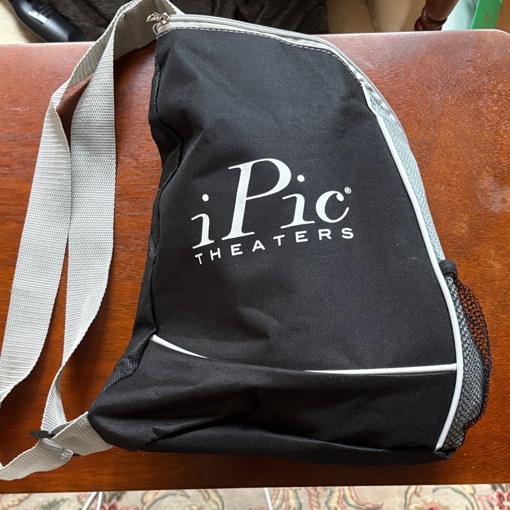 iPic Theaters NWOT Black Sling Bag with Plush Blanket